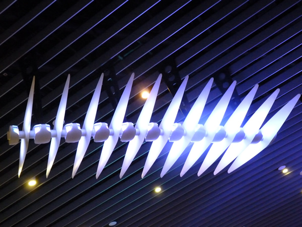 Melbourne Airport, Darryl Cowie Light Sculpture